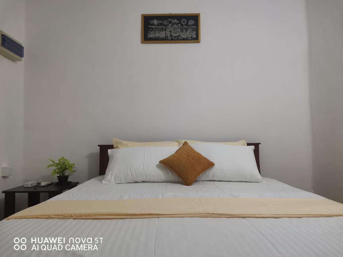 Bee Cottage نيجومبو المظهر الخارجي الصورة