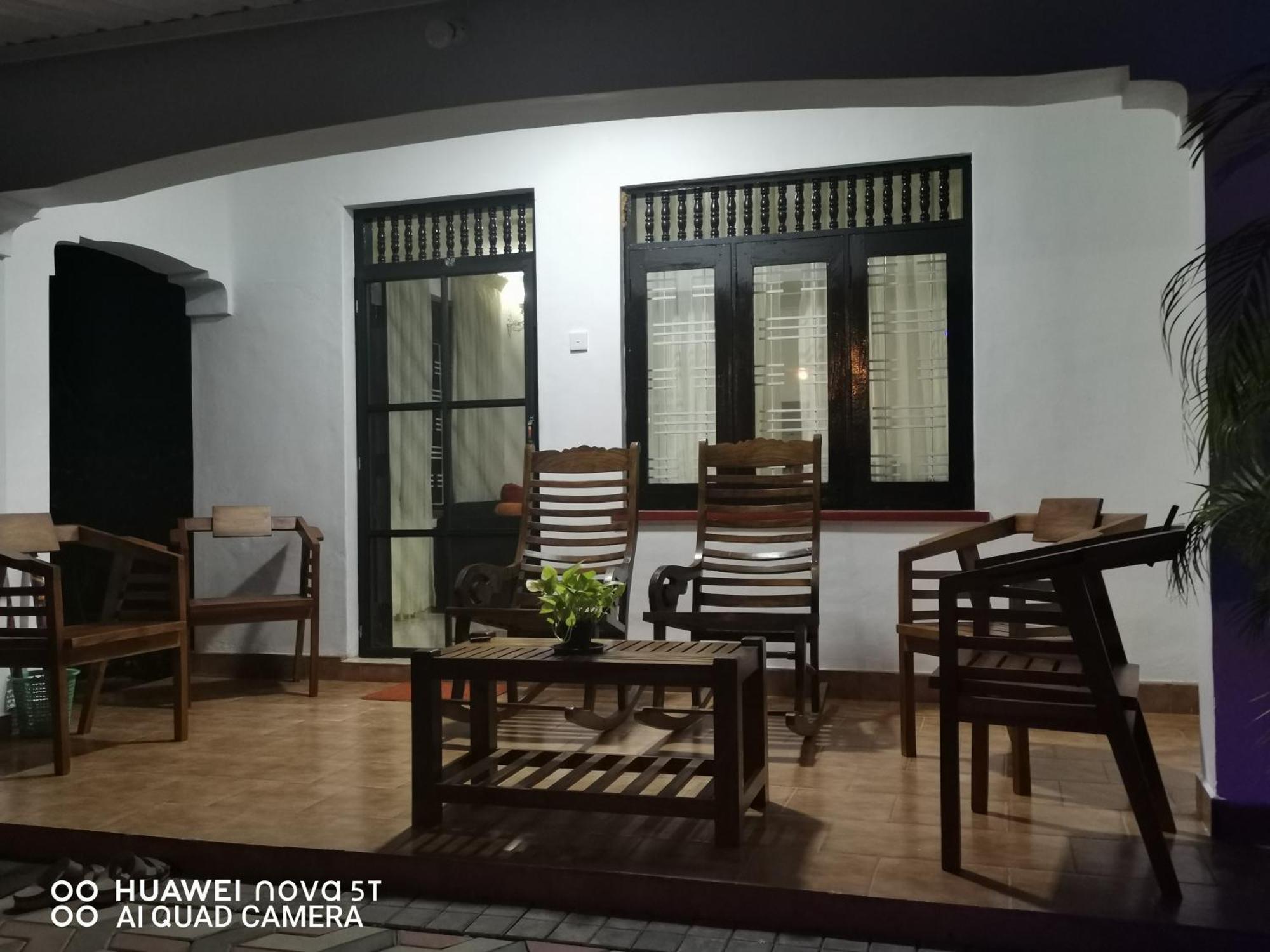Bee Cottage نيجومبو المظهر الخارجي الصورة